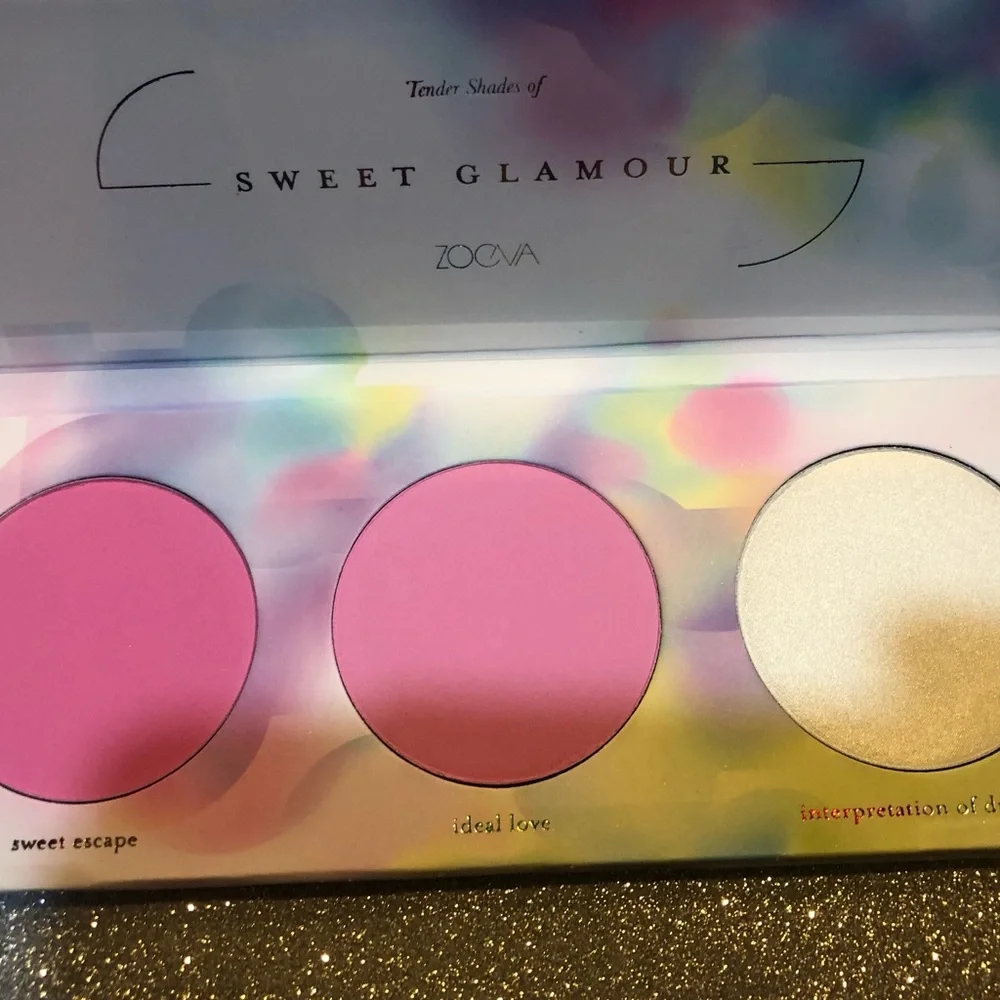 BNIB! ZOEVA Sweet Glamour Blush and Highlighter Palette 🎨